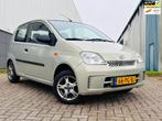 Daihatsu Cuore 1.0-12V Tokyo NIEUWE APK, Auto's, Stof, Zwart, 18 €/maand, 4 stoelen