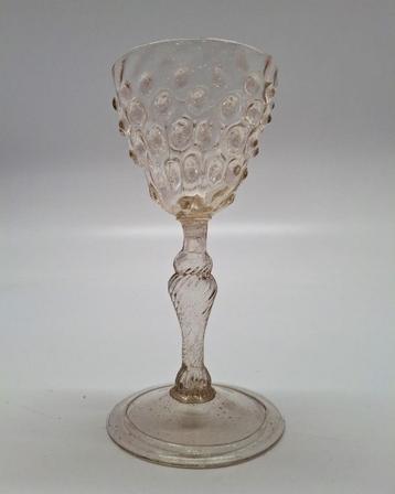 Façon de Venise glas c1580, Zuidelijke Nederlanden beschikbaar voor biedingen