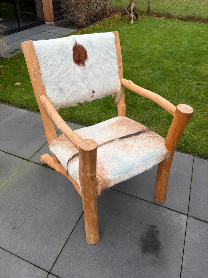PTMD Koeienhuid Fauteuil, Huis en Inrichting, Stoelen, Gebruikt, Eén, Hout, Bruin, Ophalen
