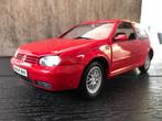 Volkswagen Golf GTI (zgan), Hobby en Vrije tijd, Modelauto's | 1:18, Verzenden, Zo goed als nieuw, Auto, Revell