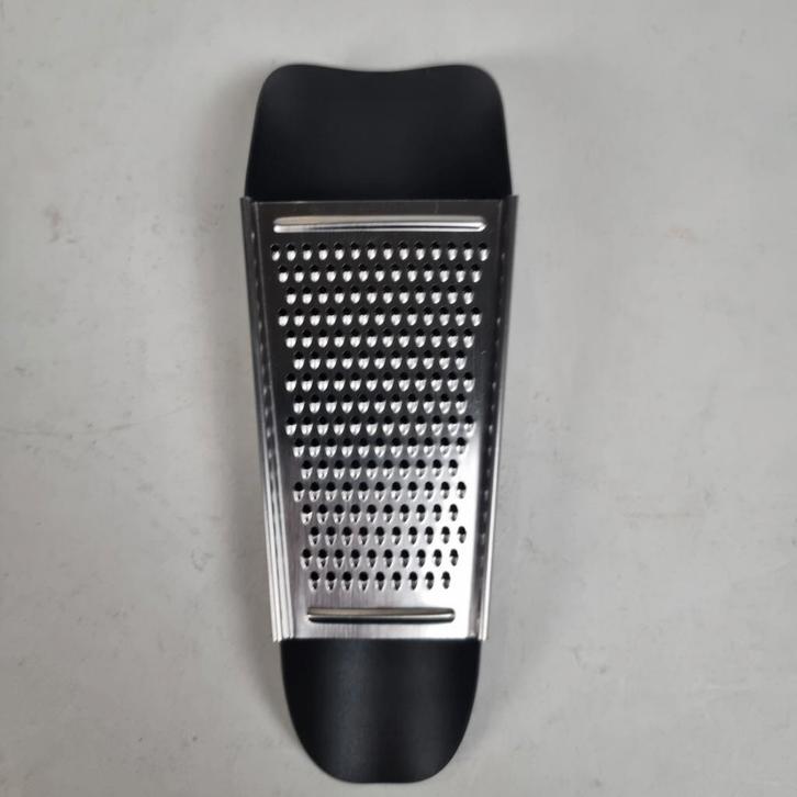 Normann Copenhagen Pinch kaasrasp in zwart, Antiek en Kunst, Kunst | Designobjecten, Ophalen