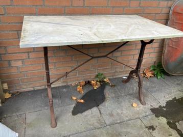 Brocante tuintafel met marmerblad 60 x 100 beschikbaar voor biedingen