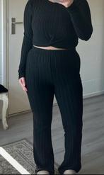 Shein two piece set pantalon en croptop met stretch, Kleding | Dames, Maat 38/40 (M), Kostuum of Pak, Zwart, Ophalen of Verzenden