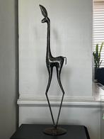 Metalen beeld van hert sculptuur, Verzamelen, Beelden en Beeldjes, Ophalen of Verzenden, Zo goed als nieuw, Dier