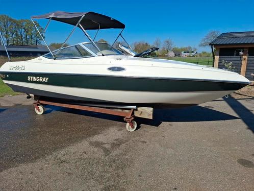 Te koop mooie Stingray 210CX 4.3ltr mercruiser, Watersport en Boten, Speedboten, Gebruikt, 6 meter of meer, Benzine, 200 pk of meer