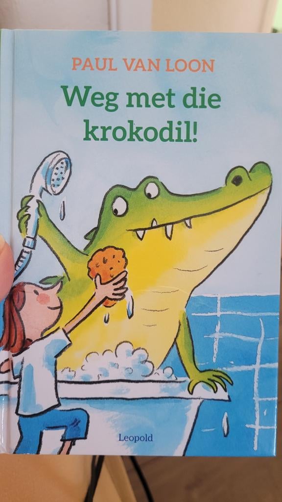 Weg met die krokodil! - Paul van Loon, Ophalen of Verzenden, Zo goed als nieuw, Paul van Loon, Sprookjes