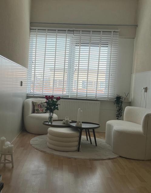 Teddy loveseat fauteuil (rechter op de foto), Huis en Inrichting, Stoffering | Gordijnen en Lamellen, Zo goed als nieuw, 50 tot 100 cm