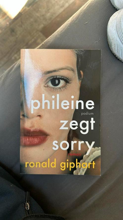 Ronald Giphart - Phileine zegt sorry, Boeken, Literatuur, Zo goed als nieuw, Nederland, Ophalen of Verzenden