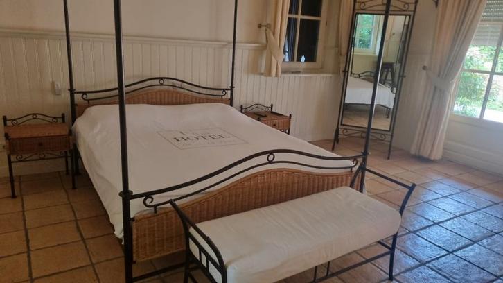 Vintage rotan hemelbed set met accessoires, Antiek en Kunst, Antiek | Meubels | Bedden, Ophalen