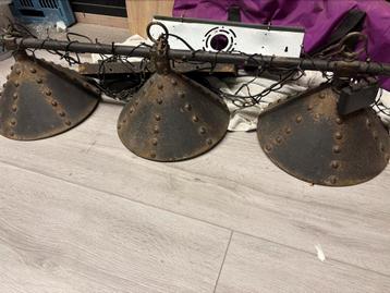 Industriele hanglamp beschikbaar voor biedingen