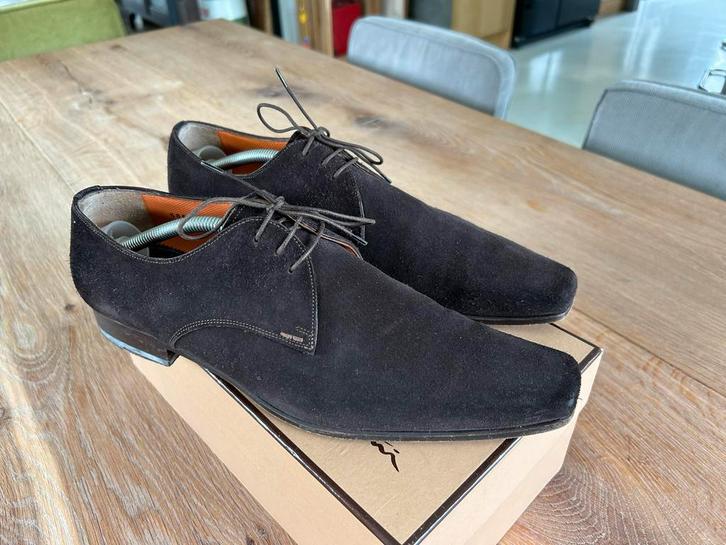 Santoni Suede Schoenen - maat 8,5 / 42,5, Kleding | Heren, Schoenen, Zo goed als nieuw, Veterschoenen, Bruin, Ophalen of Verzenden