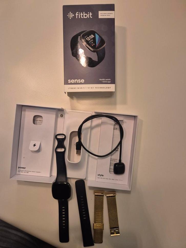 Fitbit Sense in doos, Sieraden, Tassen en Uiterlijk, Smartwatches, Zo goed als nieuw, Android, Zwart, GPS, Waterdicht, Ophalen of Verzenden