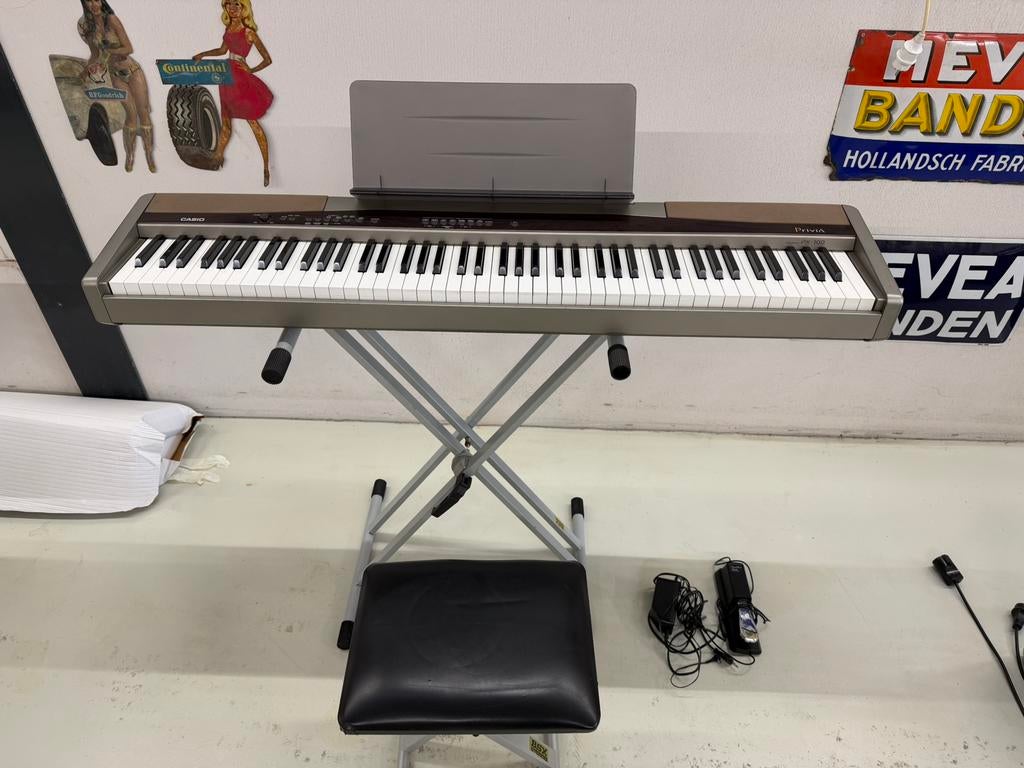 Casio Privia PX-100 Compacte digitale piano, Muziek en Instrumenten, Ophalen, Gebruikt, 88 toetsen, Casio