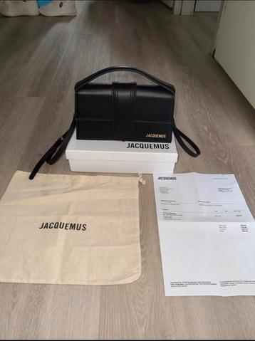 Jaquemus bambino tas beschikbaar voor biedingen