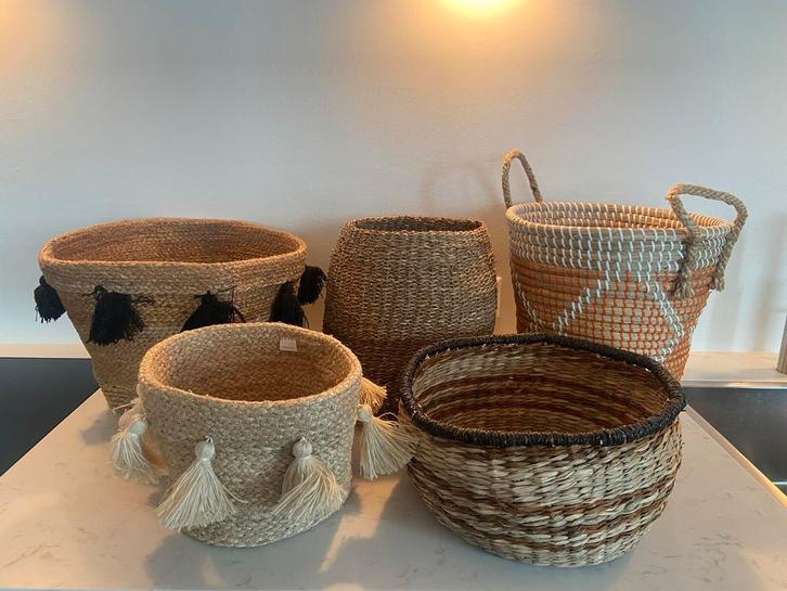 Marokkaanse manden set van 5, Huis en Inrichting, Woonaccessoires | Schalen en Manden, Gebruikt, Mand, Rond, Riet, Ophalen of Verzenden