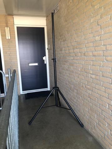Speakerstatief K&M 21435 beschikbaar voor biedingen