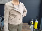 Beige suede jasje, Maat 38/40 (M), Beige, Ophalen of Verzenden, Zo goed als nieuw