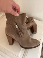 Suede laarsjes Migato, Beige, Lage of Enkellaarzen, Ophalen of Verzenden, Zo goed als nieuw