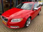 Volvo V70 2.5FT R-Design 230PK LEER / XENON / TREKHAAK / PDC, Auto's, Gebruikt, Zwart, 2521 cc, Handgeschakeld