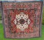 Tafelkleed wol lang met franje 130 cm breed 120 cm zgan, Huis en Inrichting, Stoffering | Tapijten en Kleden, Rood, Ophalen of Verzenden