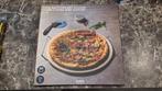 Pizzasteen met houder - Ø33cm, Tuin en Terras, Barbecue-accessoires, Ophalen of Verzenden, Nieuw