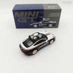 Porsche 911 "Dakar Rallye Design Package" (LHD) White Gentia, Hobby en Vrije tijd, Tschuiten@hotmail.com, Duitsland, Auto, Nieuw
