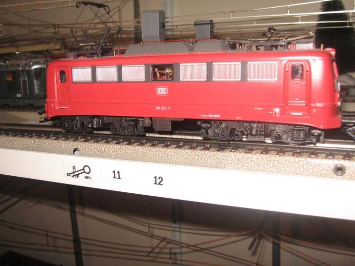 MARKLIN 3340 Duitse briljante eloc serie E 10/110 DB , top, Hobby en Vrije tijd, Modeltreinen | H0, Zo goed als nieuw, Locomotief