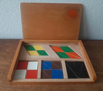 Vintage houten mozaïek kistje leermiddel  beschikbaar voor biedingen