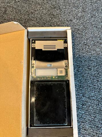 2N Verso Deurbel met Camera beschikbaar voor biedingen