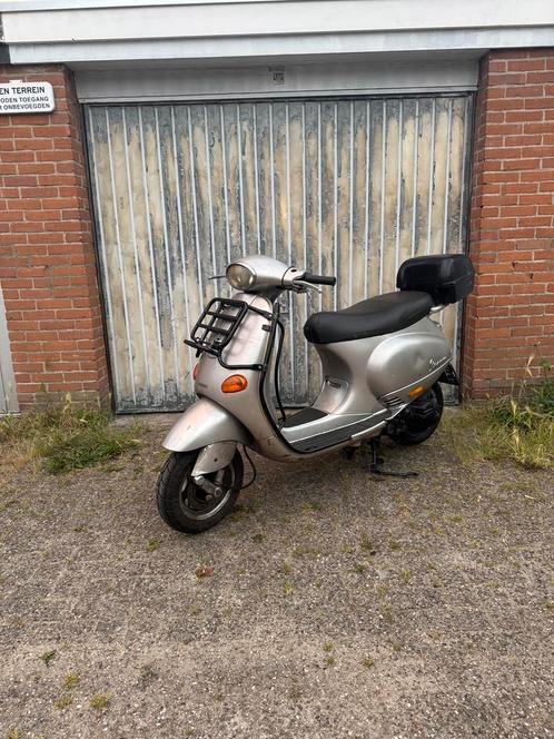 Vespa et4 125cc a1, Fietsen en Brommers, Scooters | Piaggio, Gebruikt, Overige modellen, Benzine, Ophalen