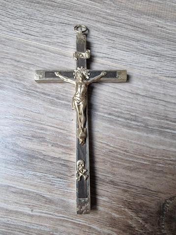 Antiek kruis groot 16cm jaren 1900

 beschikbaar voor biedingen