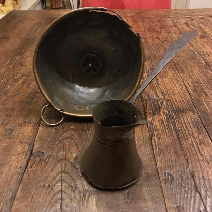 Koperen Trechter & Schenkkannetje (beschadigd), Antiek en Kunst, Antiek | Koper en Brons, Koper, Ophalen of Verzenden