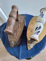 Twee antieke strijkijzers, Ophalen of Verzenden