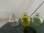 3 leuke kleine glazen vaasjes groen geel doorzichtig, Minder dan 50 cm, Groen, Glas, Ophalen of Verzenden