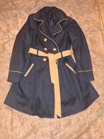 Elegante trenchcoat met kleurcontrasten
Maat 44, Blauw, Maat 42/44 (L), Ophalen of Verzenden, Zo goed als nieuw