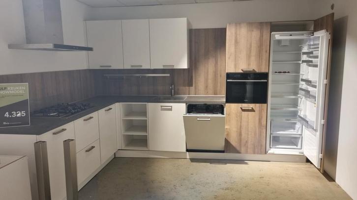 TULP Keuken! Showmodel! 4300!, Huis en Inrichting, Keuken | Complete keukens, Zo goed als nieuw, Hoekkeuken, Kunststof, Ophalen
