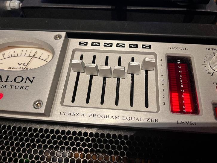 Avalon VT 747 sp Stereo Vacuum Tube Compressor / Equalizer, Muziek en Instrumenten, Versterkers | Keyboard, Monitor en PA, Zo goed als nieuw