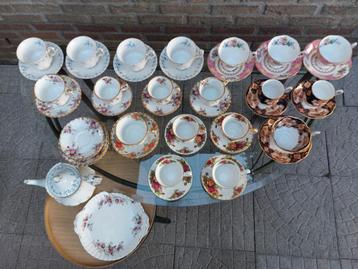 Royal Albert Servies Vintage  beschikbaar voor biedingen