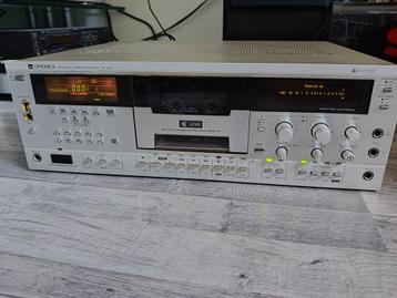 Sharp Optonica RT-9100 cassettedeck - zilver beschikbaar voor biedingen