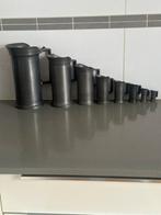 Complete set antieke geeikte tinnen bekers, Ophalen