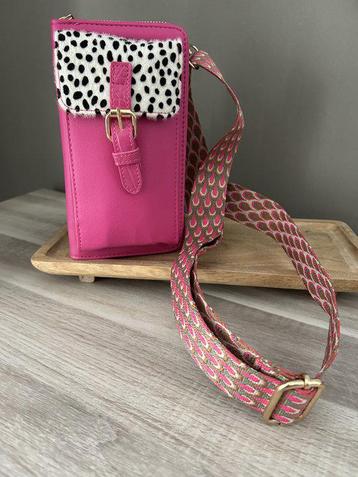 Nieuw: Tasje / Portemonnee met bagstrap beschikbaar voor biedingen