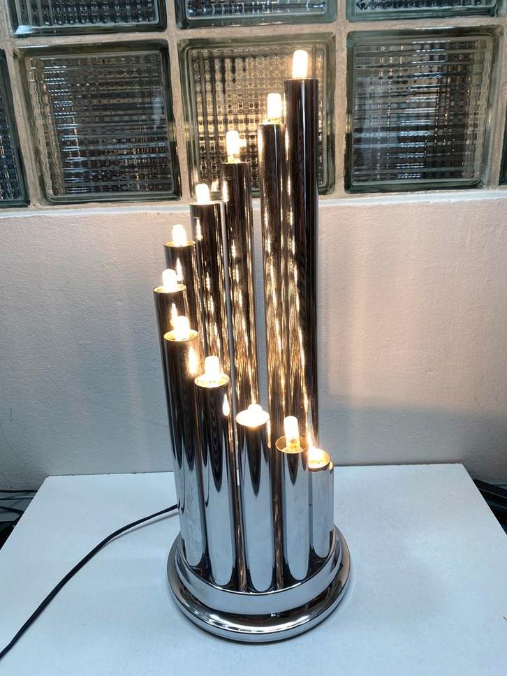 Vintage Italiaanse spiraalvormige verchroomde lamp jaren 70, Huis en Inrichting, Lampen | Tafellampen, Gebruikt, Minder dan 50 cm