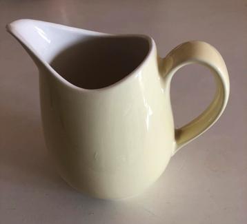 Royal Sphinx Pastelgeel Melkkannetje - 14 cm beschikbaar voor biedingen