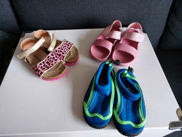 Sandalen / zwemschoenen maat 25 beschikbaar voor biedingen