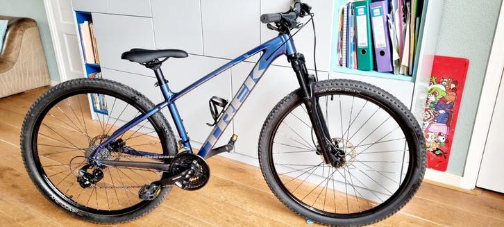 TREK Marlin 5 ZGAN! 29 inch maat " L" cube giant merida, Fietsen en Brommers, Fietsen | Mountainbikes en ATB, Zo goed als nieuw