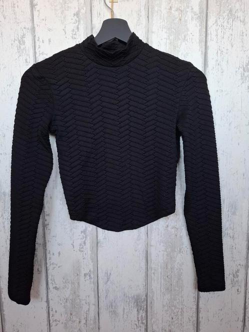 Zwarte cropped top van Bershka - met opstaande kraag- maat S, Kleding | Dames, Tops, Gedragen, Maat 36 (S), Zwart, Lange mouw