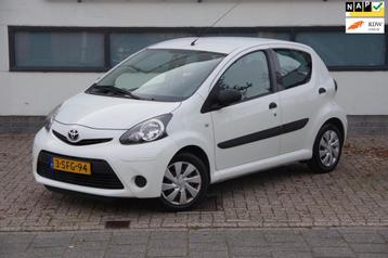 Toyota Aygo 1.0 VVT-i Now /1e eigenaar/ Dealer onderhouden/  beschikbaar voor biedingen