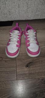 Leuke Jordan sneakers maat 27, Kinderen en Baby's, Babykleding | Schoentjes en Sokjes, Meisje, Ophalen of Verzenden, Jordan, Gebruikt