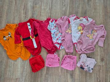 Rompers 62-68 broekjes en een longshirt meisjes beschikbaar voor biedingen