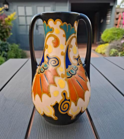 Zeldzaam mooie Gouda plateel Regina Darla vaas, Antiek en Kunst, Antiek | Keramiek en Aardewerk, Ophalen of Verzenden